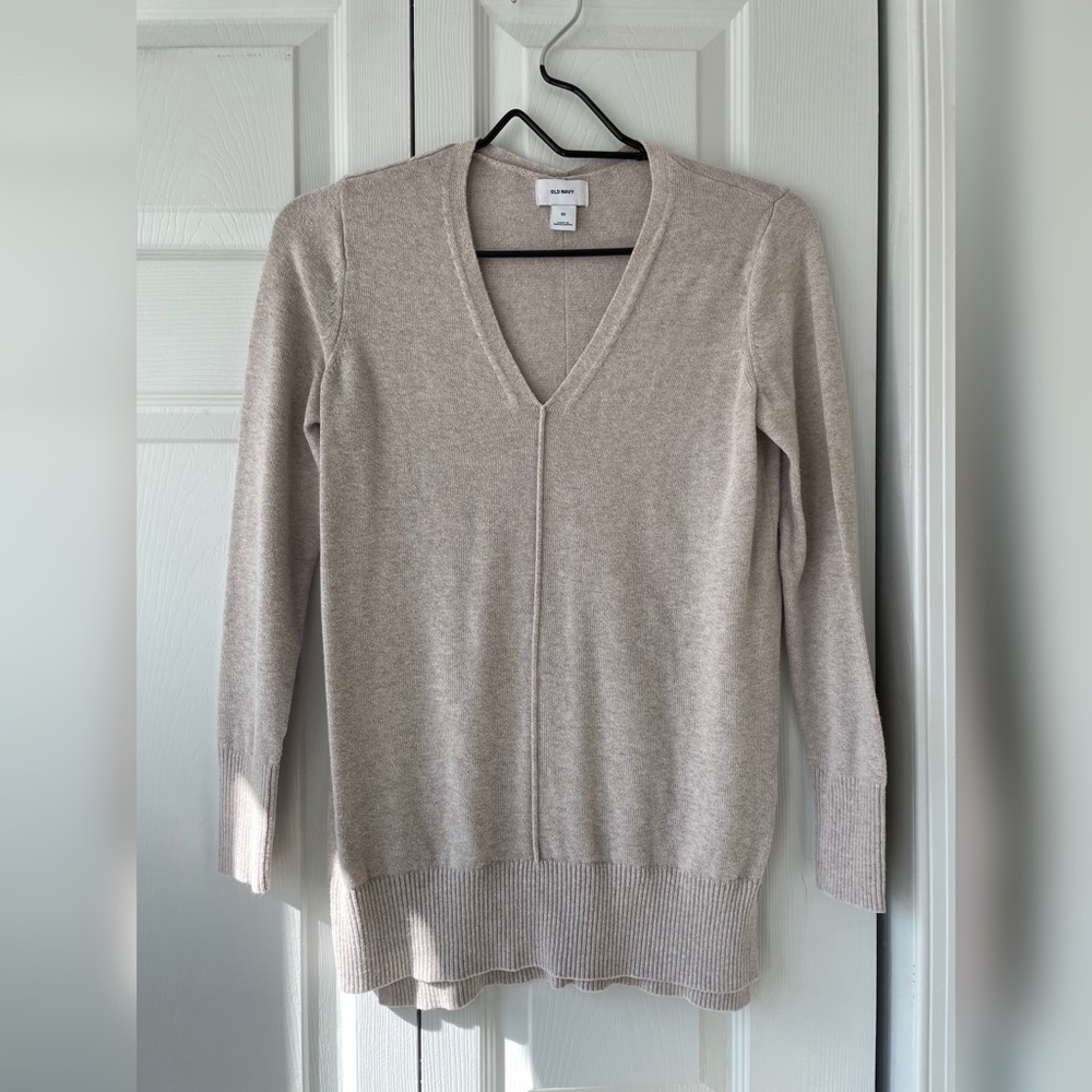 💖 Old Navy v neck sweater, XS